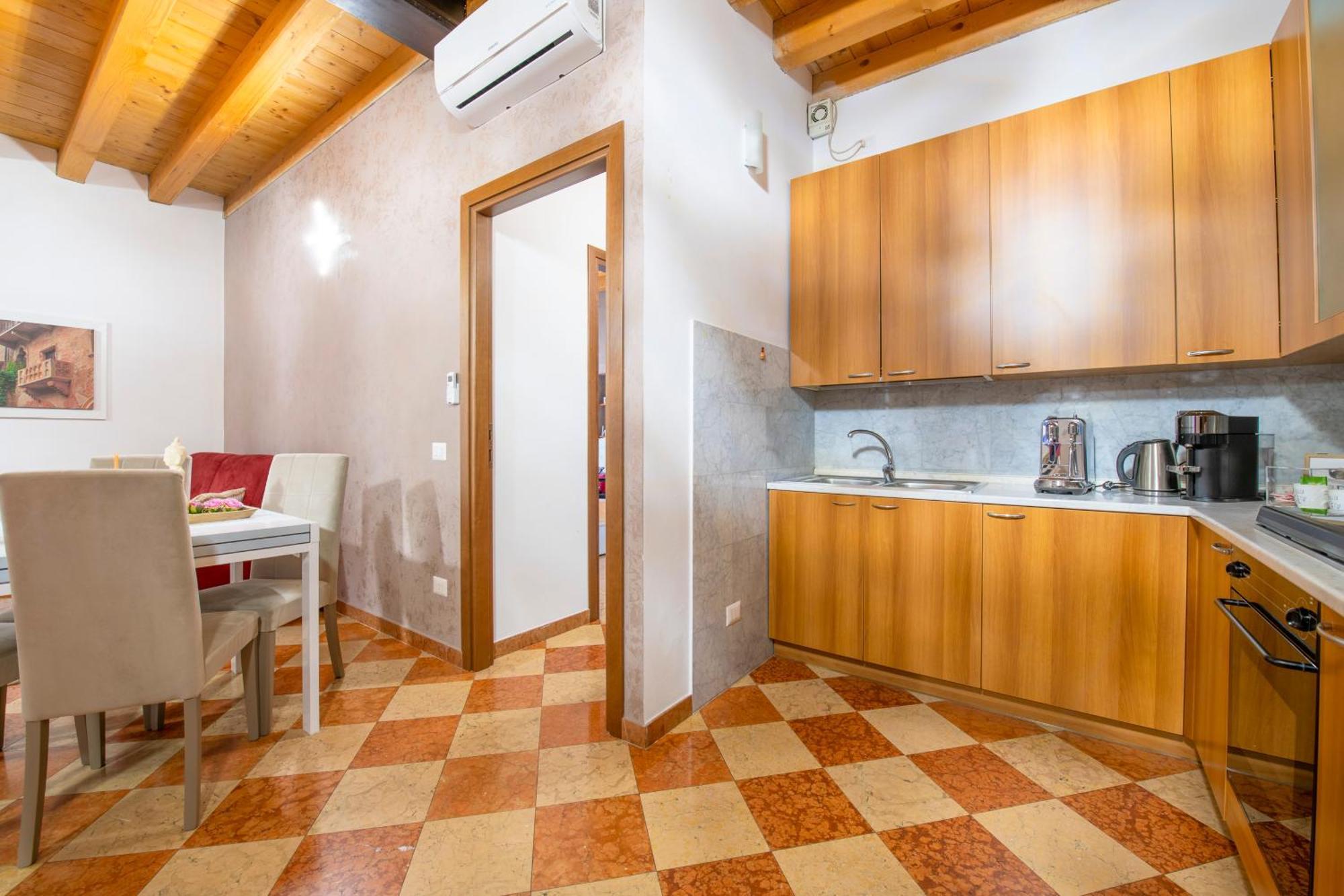 Palace Home Mazzini Verona Center Exterior foto